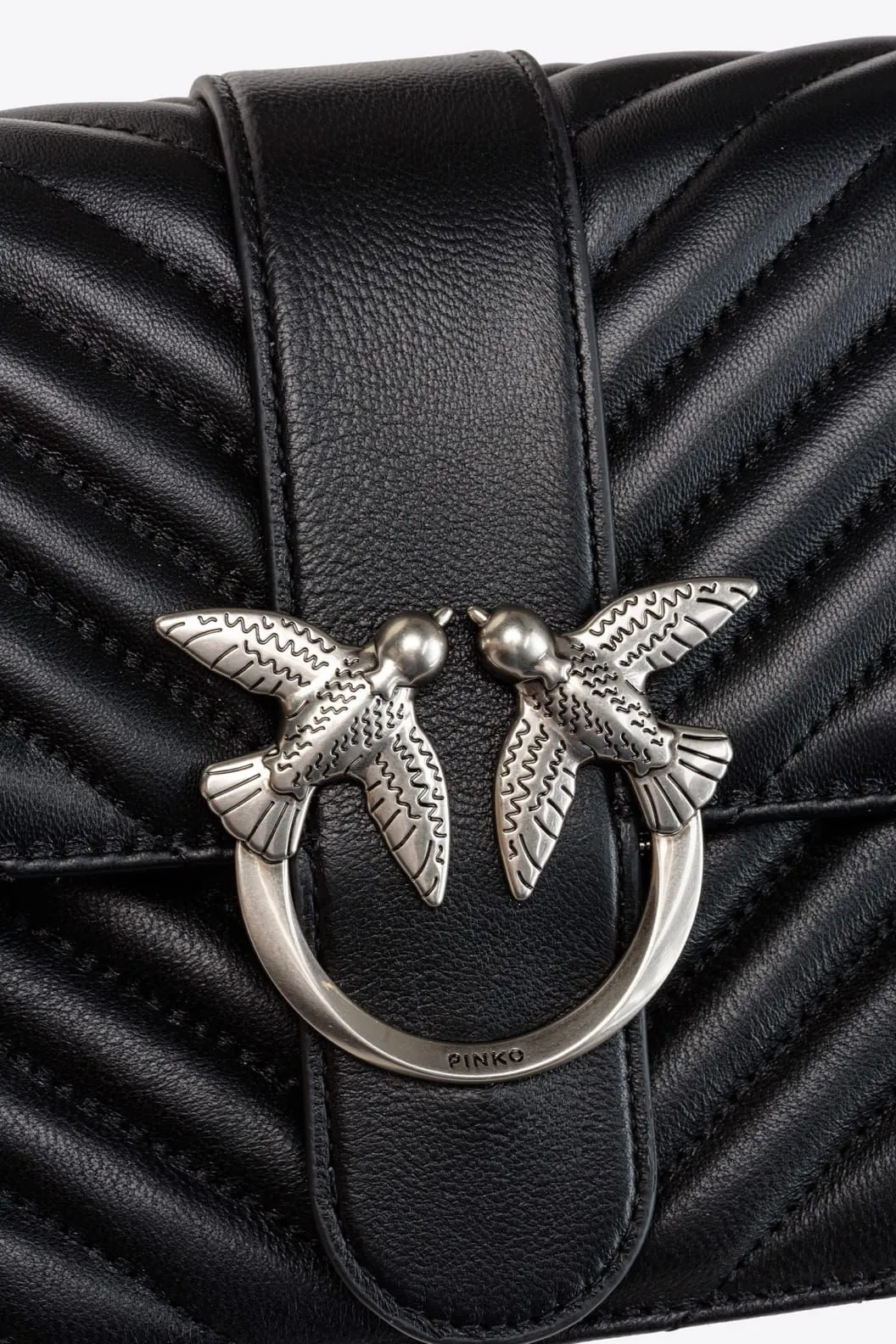 CLASSIC LOVE BAG ICON CHEVRON — black-old silver — фото 4