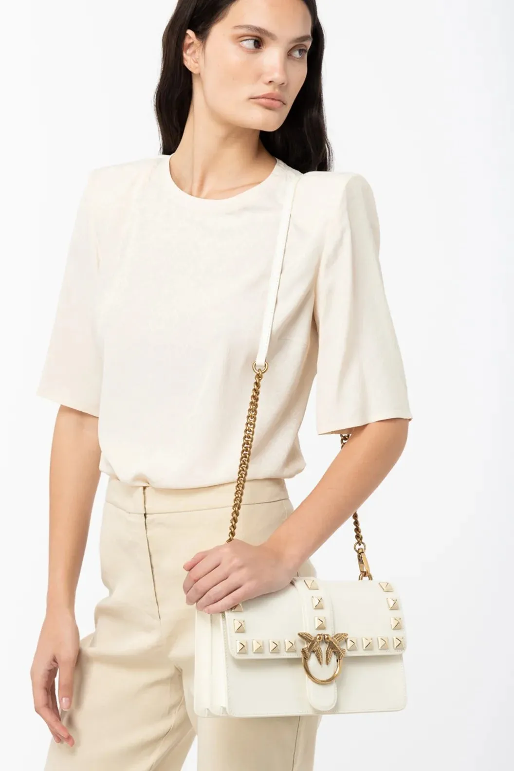 CLASSIC LOVE BAG ONE PAINTED STUDS — white