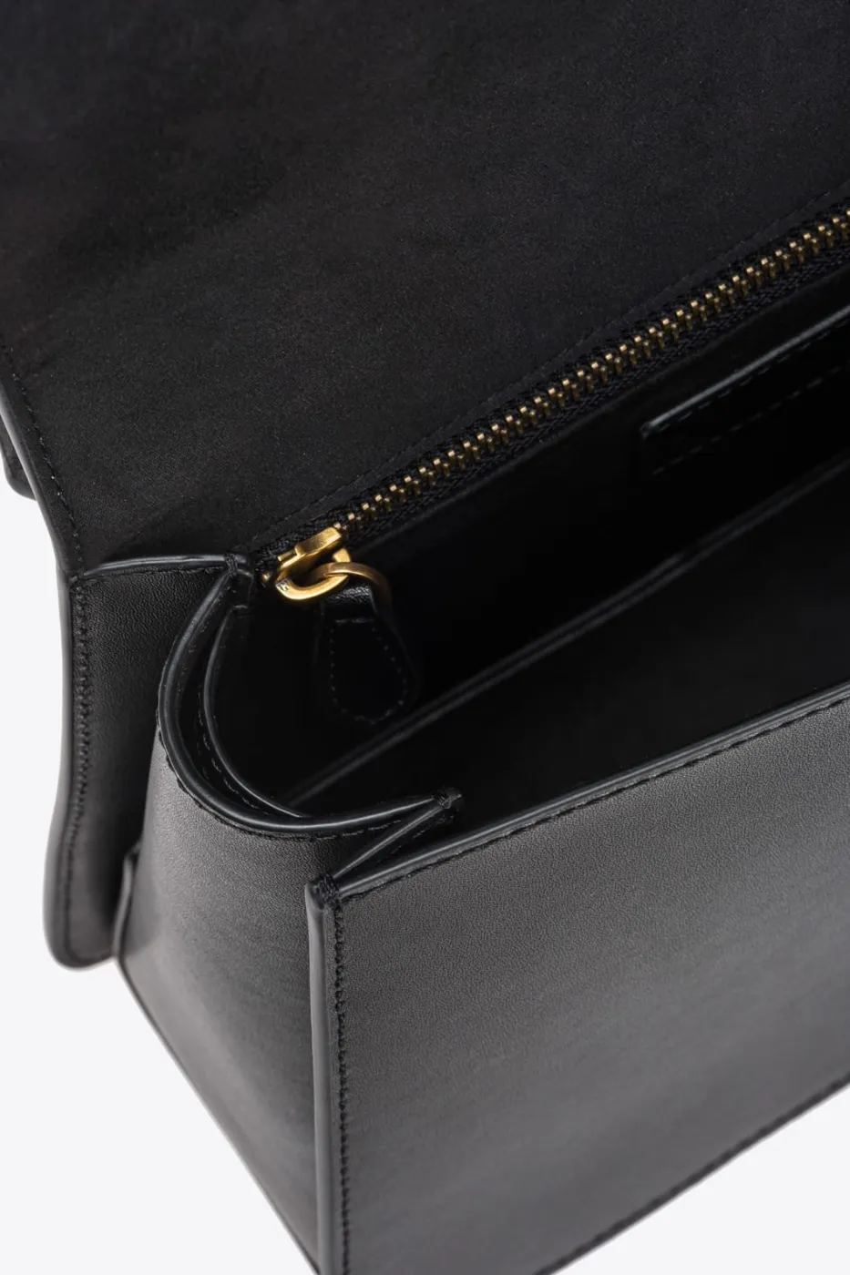 CLASSIC LOVE BAG ONE TOP HANDLE — black-antique gold