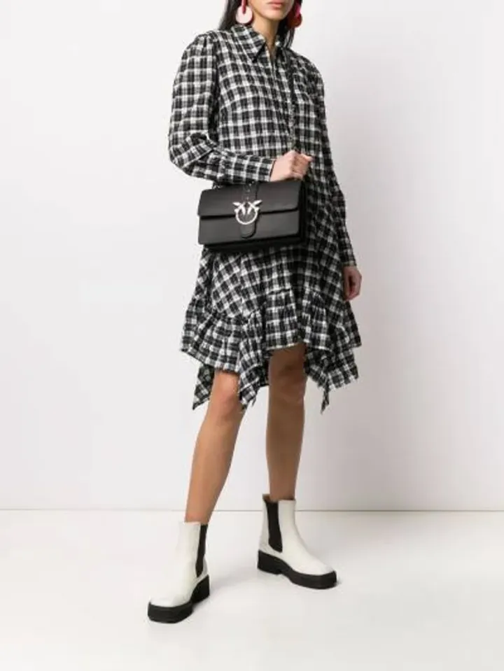 CLASSIC LOVE BAG SIMPLY ROUGH — black