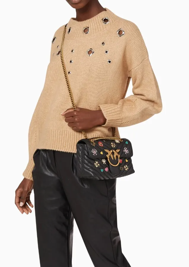 LADY LOVE BAG PUFF PINS — black