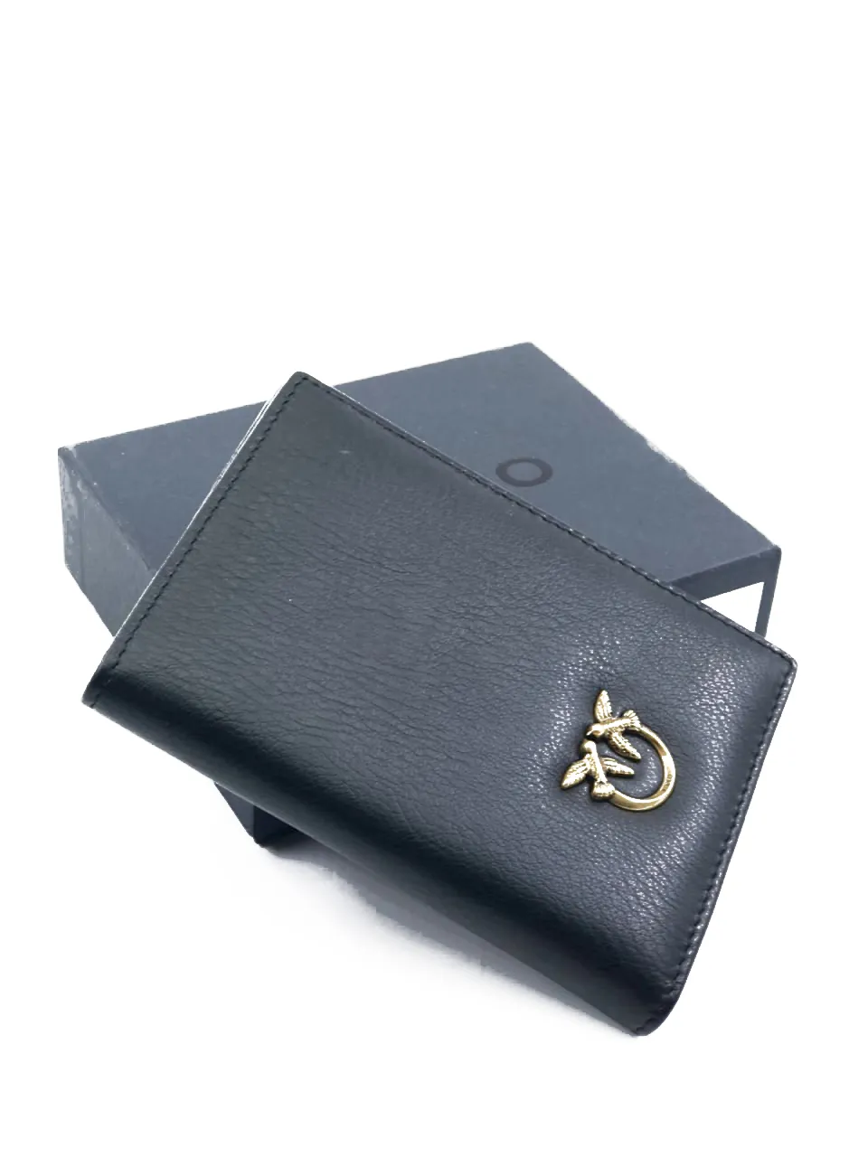 PASSPORT COVER — black gold